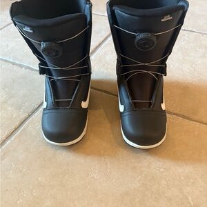 Vans Kids Snow Board Boots